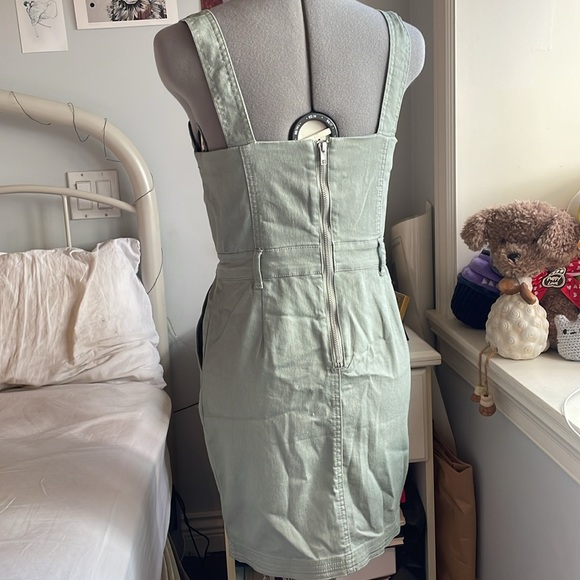 Green Midi Dress - Picture 3 of 3